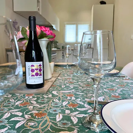 דירה Regis - Jardin-parking-wifi-equipe *